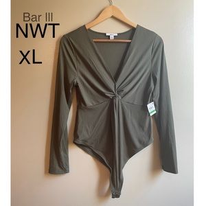 NWT (XL) HP 🎉olive green bodysuit twist knot thong snap pull on long sleeves